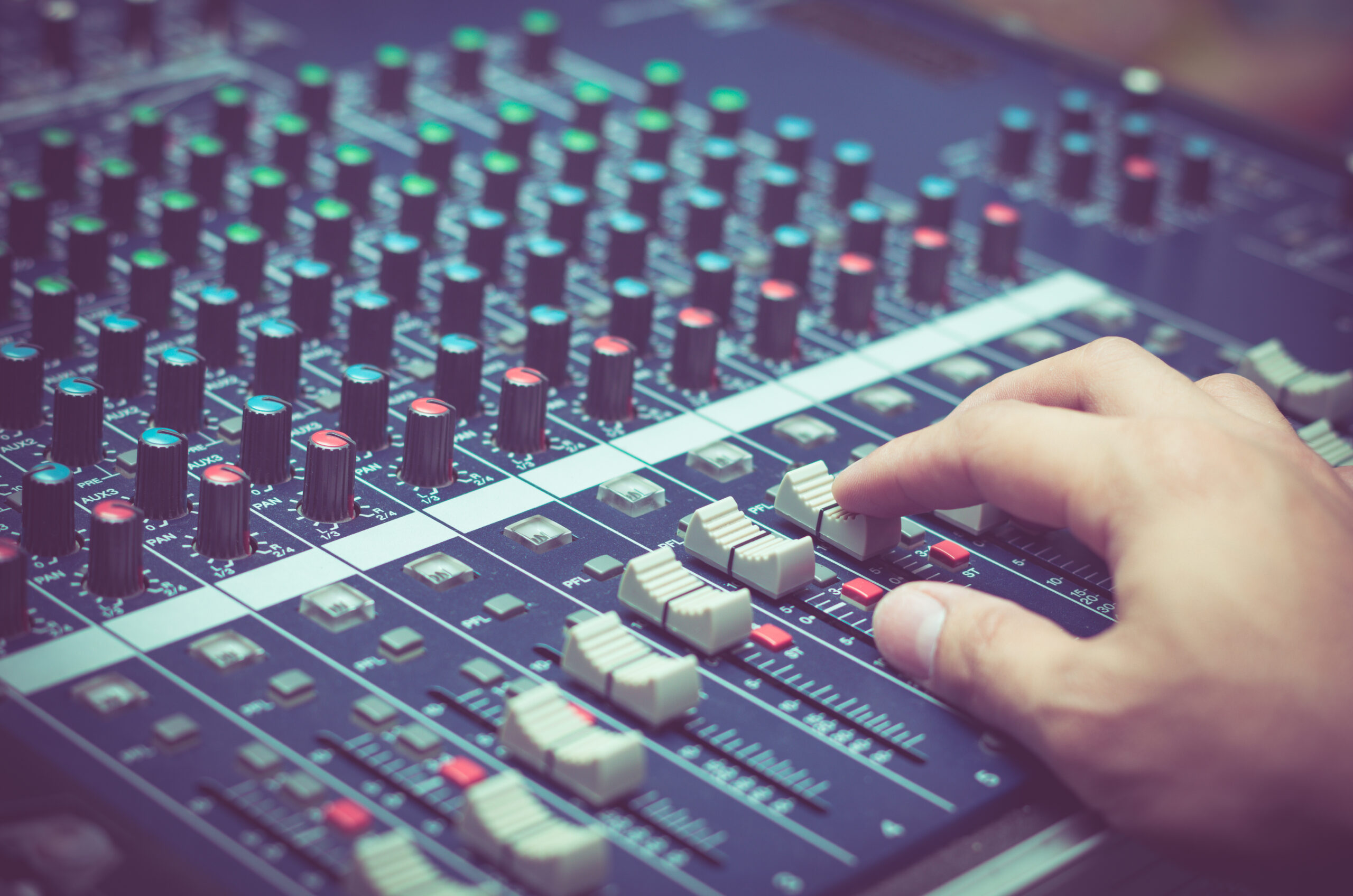 Mixing desk