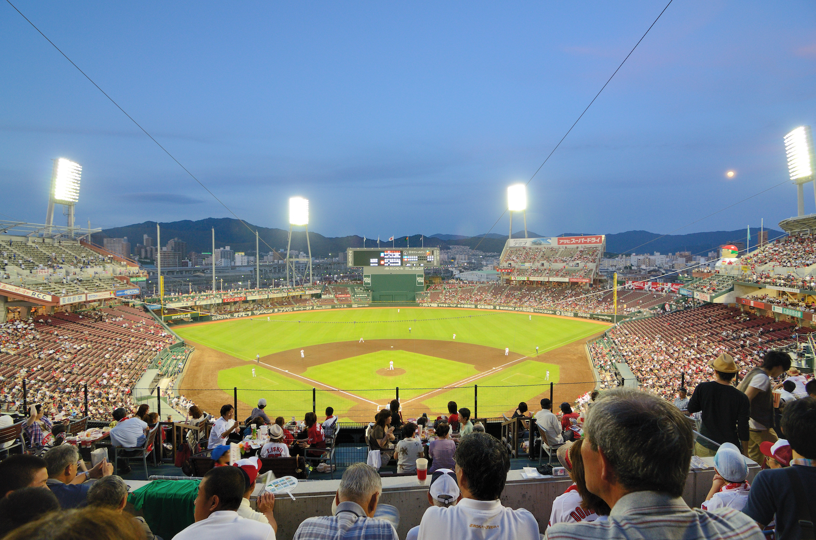 Japanese baseball stadium lighting